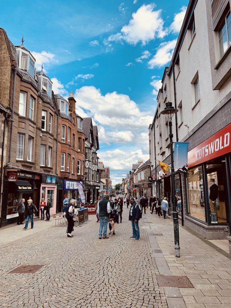 Travel Report Fort William Town Centre, Scotland. Leighton Travels!