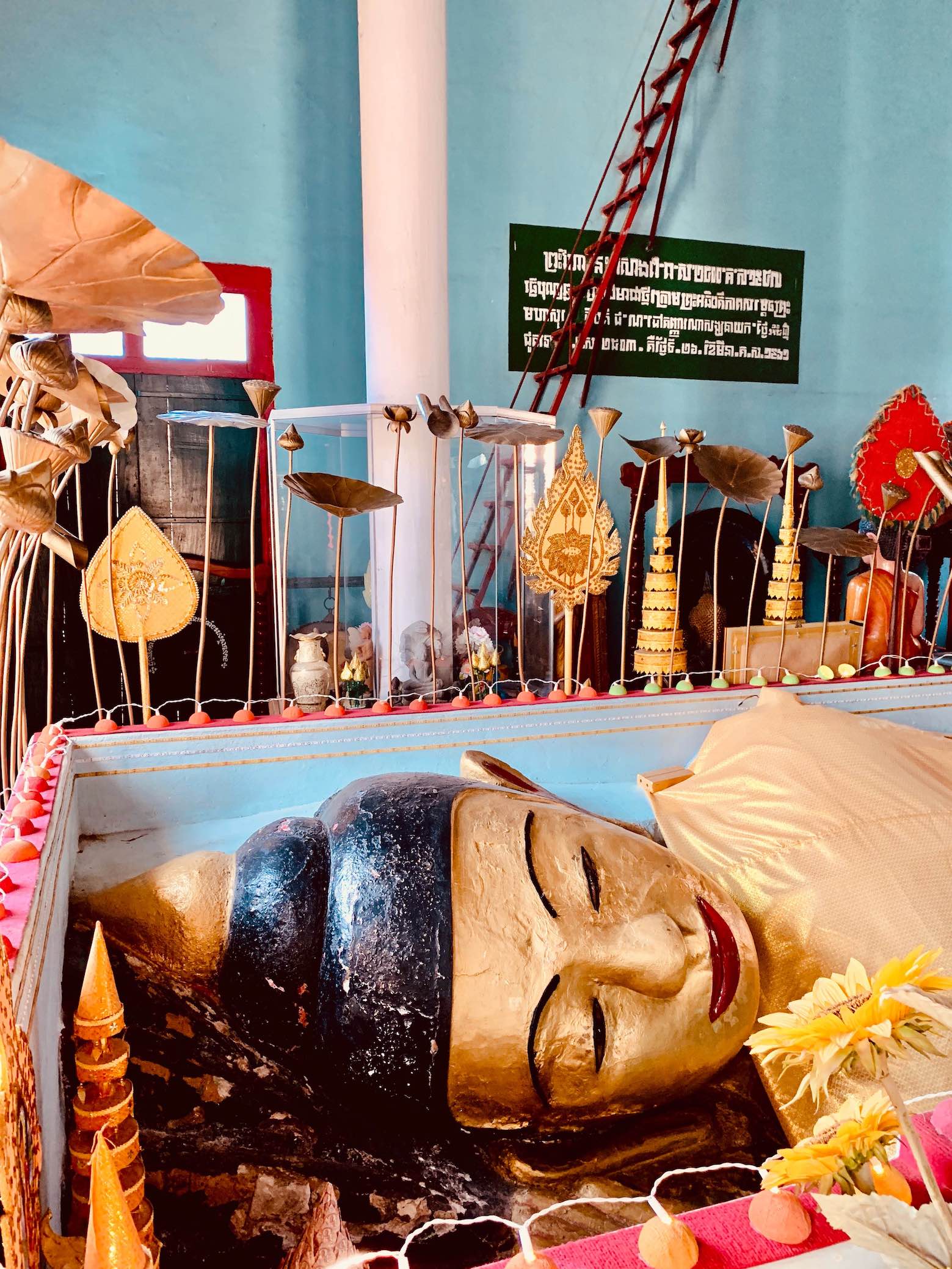 Reclining Buddha head Wat Preah Prom Rath