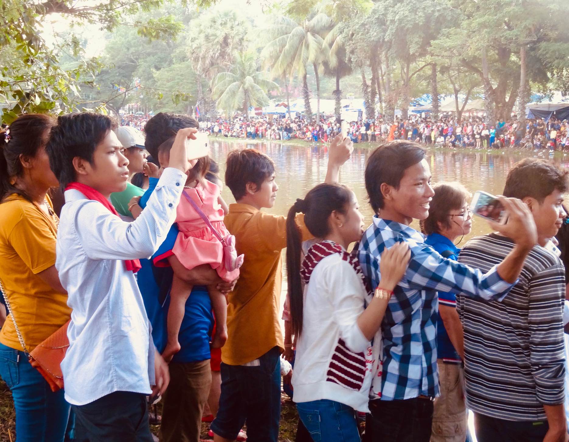 Crowds gather in Siem Reap for Bon Om Touk Water Festival