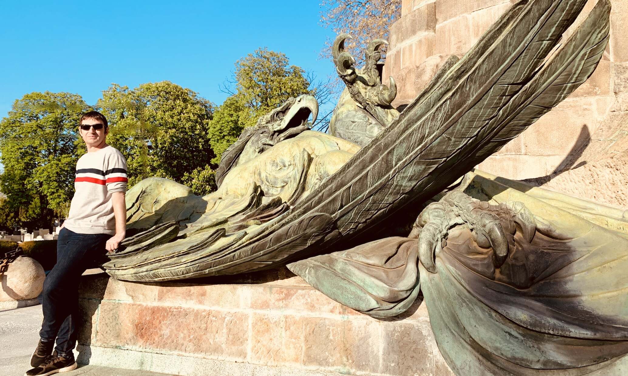 Fallen eagle sculpture Belgrade New Cemetery