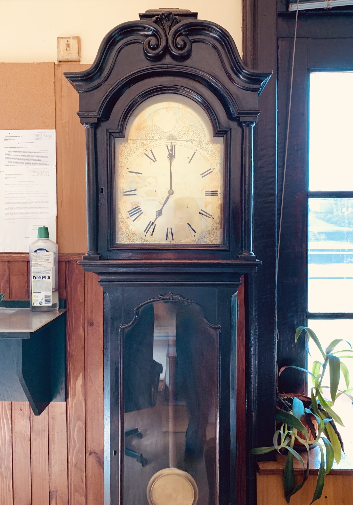 The famous clock given to Aleksandar Obrenovic by Draga Masin